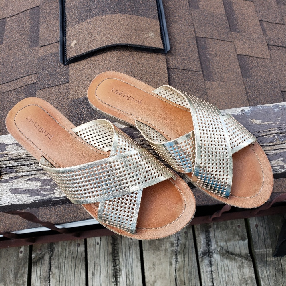 💥LAST PRICE 💥Criss cross gold sandals